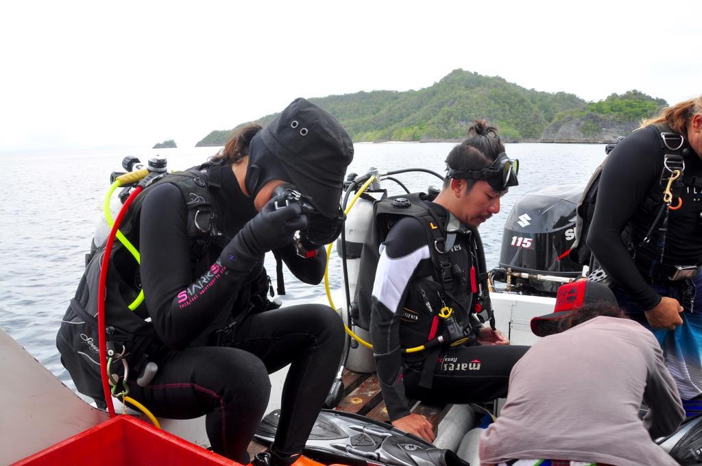Tapokreng Raja Ampat Dive Resort מראה חיצוני תמונה