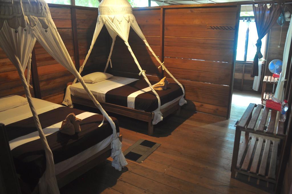 Tapokreng Raja Ampat Dive Resort מראה חיצוני תמונה