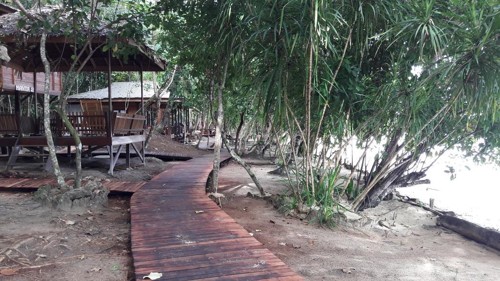 Tapokreng Raja Ampat Dive Resort מראה חיצוני תמונה