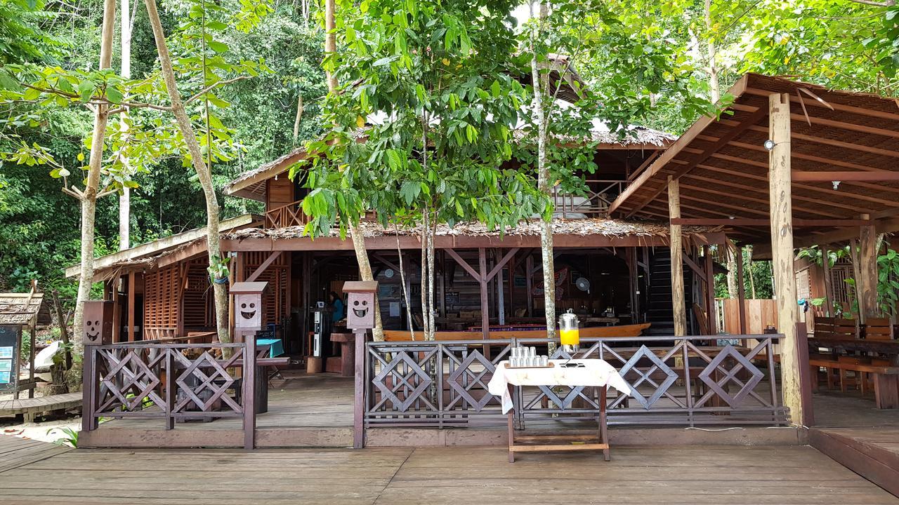 Tapokreng Raja Ampat Dive Resort מראה חיצוני תמונה